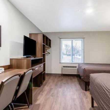 Woodspring Suites Indianapolis Airport South Buitenkant foto