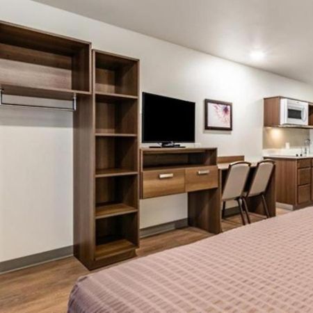 Woodspring Suites Indianapolis Airport South Buitenkant foto