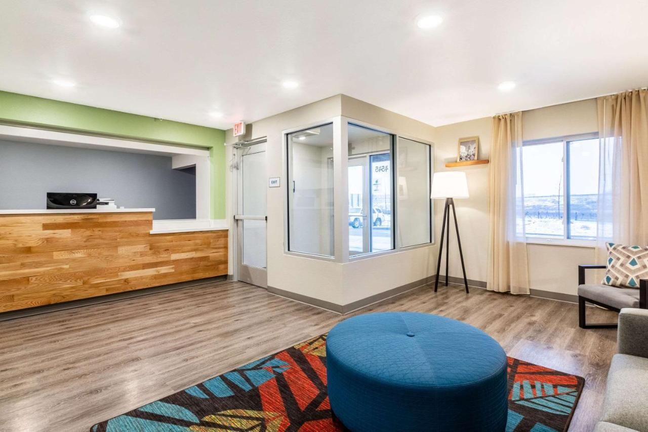 Woodspring Suites Indianapolis Airport South Buitenkant foto