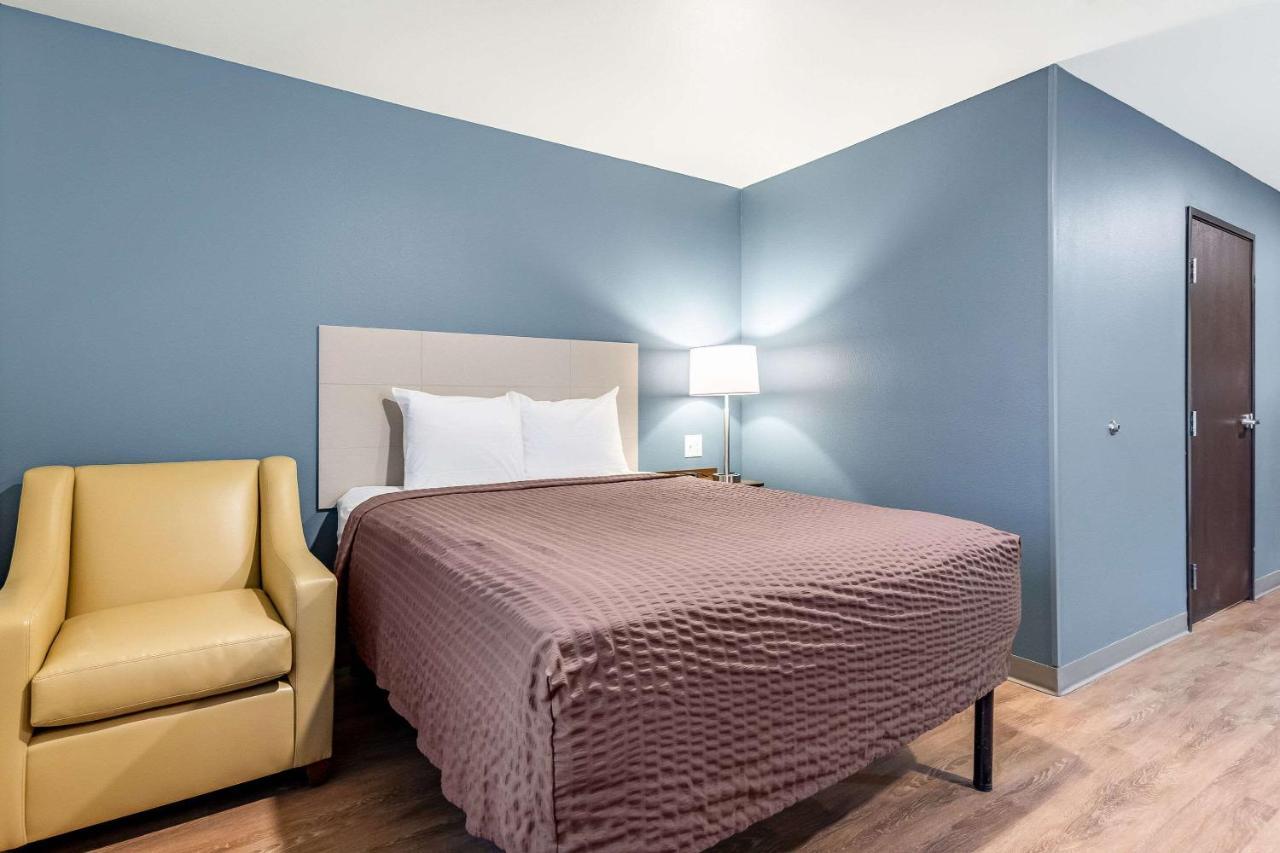 Woodspring Suites Indianapolis Airport South Buitenkant foto