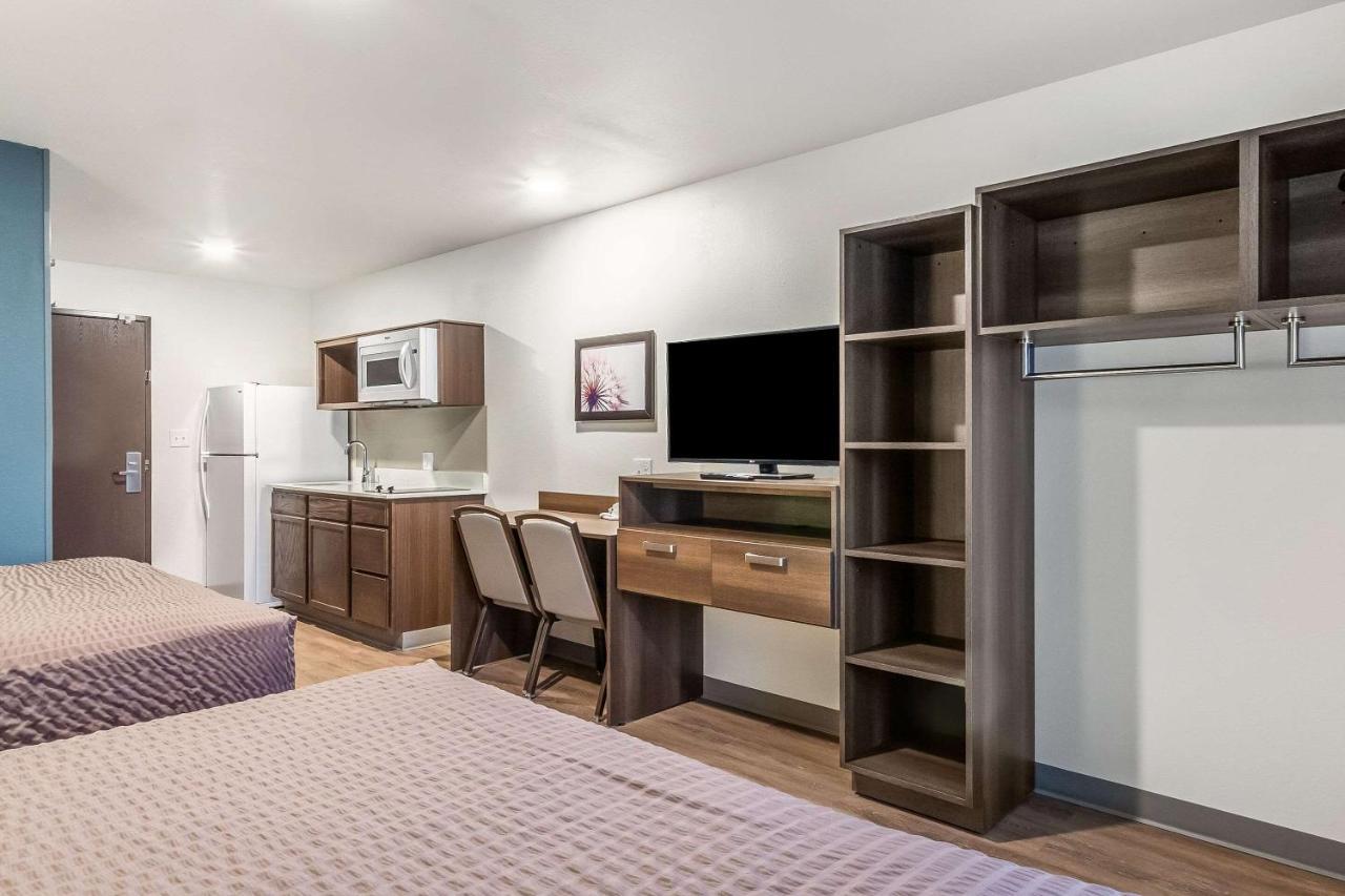 Woodspring Suites Indianapolis Airport South Buitenkant foto