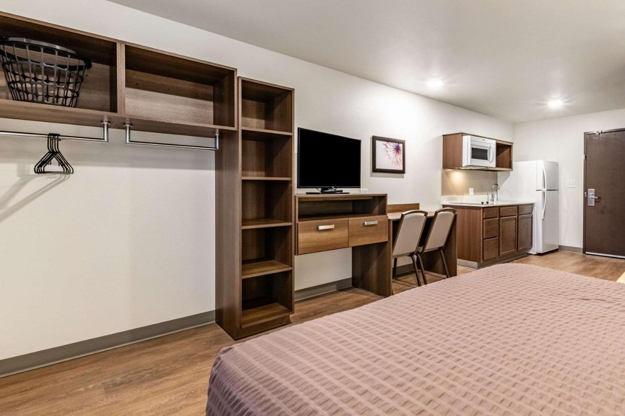 Woodspring Suites Indianapolis Airport South Buitenkant foto